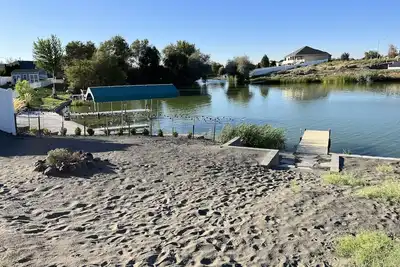 Image de Spacious Lakefront Retreat with Private Dock- Little Kid Friendly