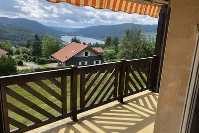 Image de Les Loges du Lac, Appartement Vue exceptionnelle sur le Lac et les Montagnes!