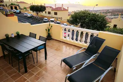 Image de Cosy apartment golden sunset view Tenerife with 2 pools
