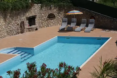 Image de Wunderschönes Appartement mit Traumhaften Seeblick und Gemeinschaftspool