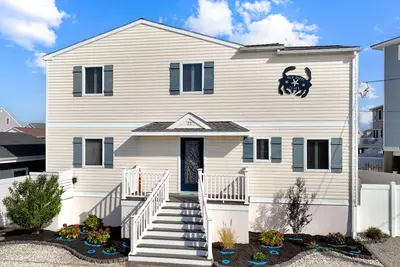 Image de Waterfront w/dock & hot tub, bring your boat/jet ski-5 minutes from beach-Lbi! ! !