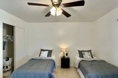 Image de Cozy Half Duplex, Private Home, Patio, Pet Allowed; 3 Beds 7 Guests