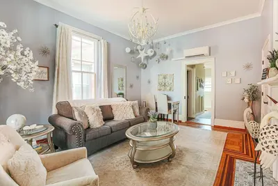 Image de The Serendipity Suite-Appartement-Salle de bain privée séparée