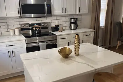 Image de Modern 3br Pet Friendly  near Six Flags, Big E and major Hospitals