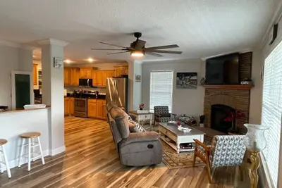 Image de Alpine Adventure Getaway ~ Location ~ Game Room