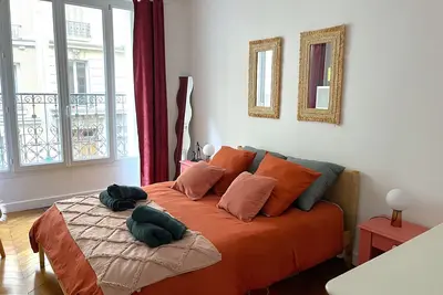 Image de Bel appartement haussmannien Ă Montparnasse