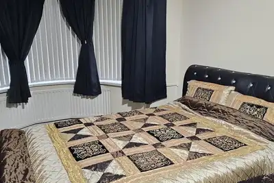 Image de 2 bedroom house