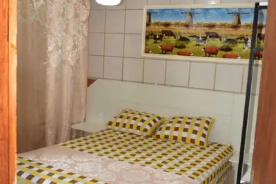 Image de Cozy room, with Tv access to over 400 channels from around the world. Nice place