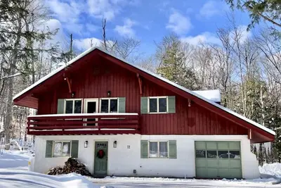 Winterfell chalet - quiet, relaxing & private with Stratton on your doorstep.