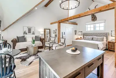 Image de Carlton Landing-Stones Throw