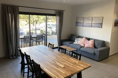 Image de Bel appartement neuf Ă moins de 10 min des plages