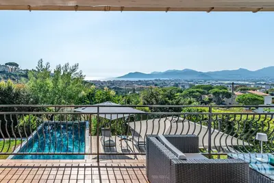 Image de Bella by Terry's Homes