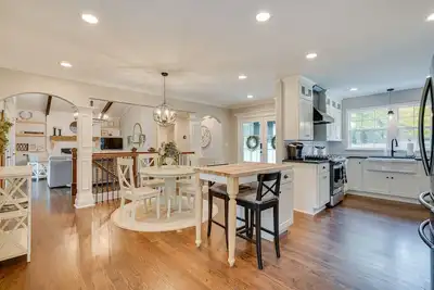 Image de Powell Home w/ Fire Pit - 5 Mi to Columbus Zoo!