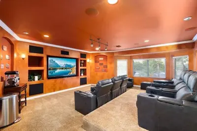 Image de Hudson Place Gated Theater Room Pickleball Golf