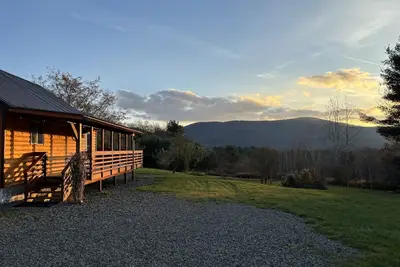 Image de Hillside View Cabin Retreat in Stamford, Ny