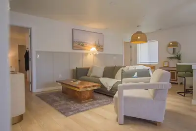 Image de Bohemian ChiC SpaCation+Private HotTub+Close to Downtown+Pet Friendly!