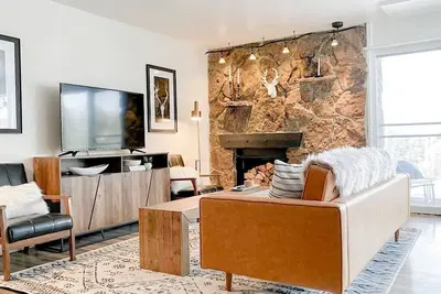 Image de Modern Mountainside Chalet