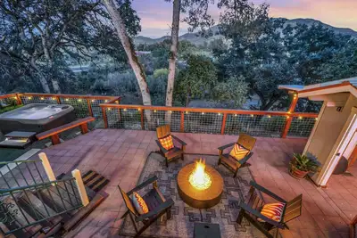 Image de Downtown Kelseyville home l Great backyard w/ hot tub & Amazing Konocti views!