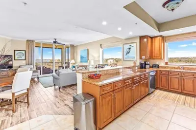 Image de Gulf Coast Beach Daze, at Lost Key Golf & Beach Club \n3-Br 2-Ba Condo