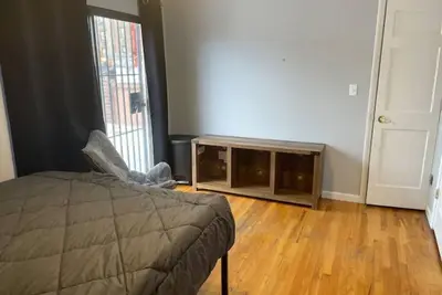 Image de Bedroom with outdoor terrace