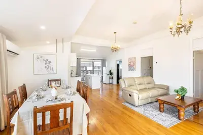 Image de Family friendly cozy 4br house @Annerley