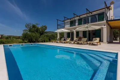 Image de Villa Summer time Save 20 percent on Split-villas com