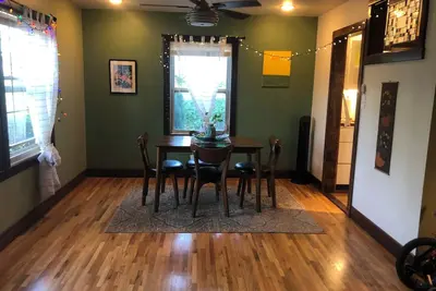 Image de A Downtown Gem w/ Pool