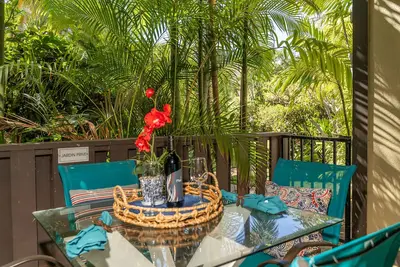 Image de Comfort of home, ground floor with in unit laundry