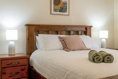 Image de John Street House - central location Tanunda - Barossa Valley.