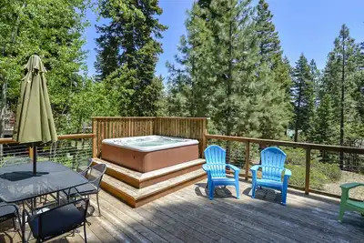 Image de Dog-Friendly, N. Lake Tahoe, Hot Tub, Large Deck- Carnelian Retreat