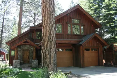 Image de Brockway Lux- hot tub, dog friendly, walk to beach & restaurants