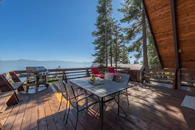Image de Breathtaking Mountain/Lake View, A Frame, Dogs Ok- Nightingale Lakeview