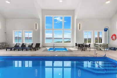 Image de Monster Mansion, Pool-Sports Court-Theater Sleeps 83