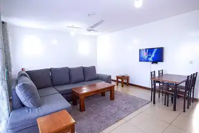 Image de 5 minutes to the beach! One bedroom apartment with an extra bed, lift, and pool!