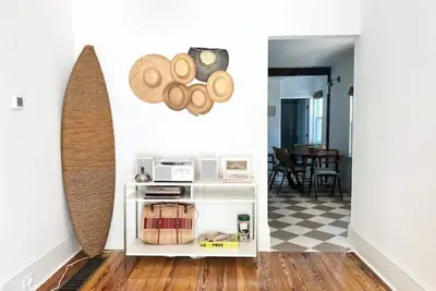 Image de Surfside Beach house w ocean & city skyline views