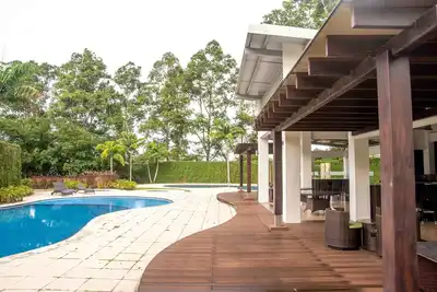 Luxury New Apt -24/7 sec- 10 min from Sjo Airport