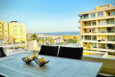 Image de Relaxing condo ocean view, great location
