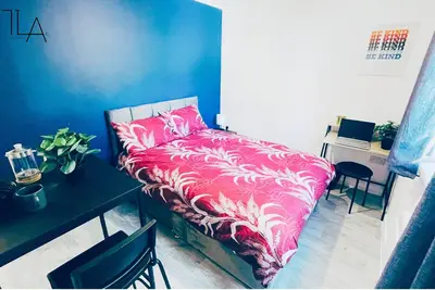 Image de Brand New 3 Beds Flat | Netflix Wifi Parking | Heathrow Slough Windsor Pinewood
