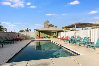 Image de Biltmore Boho Bungalow w/Heated Pool, Fenced Yard, Ac, W/D, Fast Wifi, Smart TVs