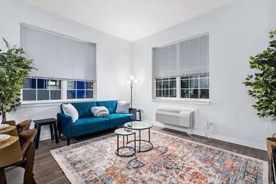 Image de Prime Oasis: 2 Bedroom Gym, Laundry Only 20 Minutes to Nyc!