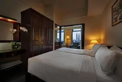 Image de Superior Suite - Comfort Service Apartment at Times Square Kl\n