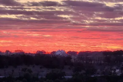 Image de Ranch Sunsets - Luxury Lakeview Ranch Villa at Twin Canyons Longhorn Ranch