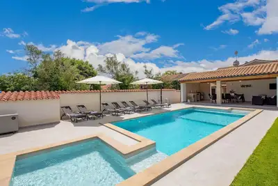 Image de Magnifique maison Ă Mali Vares