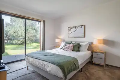 Image de Solanders Retro Residence By the Beach Group Stay