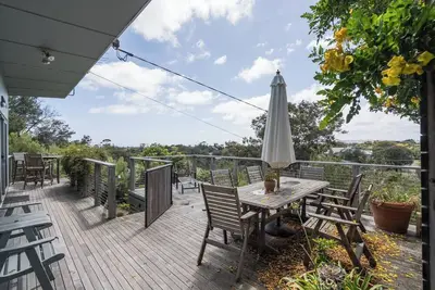 Image de The Eagles Nest A Cosy Coastal Retreat