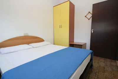 Image de Confortable appartement avec Wifi, climatisation, Tv, patio, animaux admis et parking