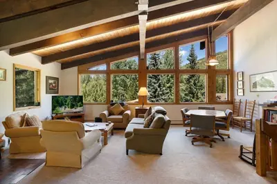 Image de Rustic East Vail Home - Private Hot Tub!