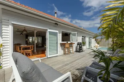 Image de Saltwater Cottage ~ Papamoa Beach ~ Beyonder Holiday Homes