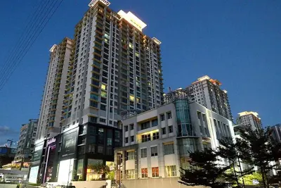 Image de Cozy Room on Top of Publika Shopping Gallery, Solaris Dutamas, Mont Kiara.