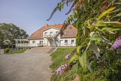 Image de Ruhig und Idyllische Lage im Herzen der Insel RĂĽgen - Gutshaus Silvitz Fewo 04